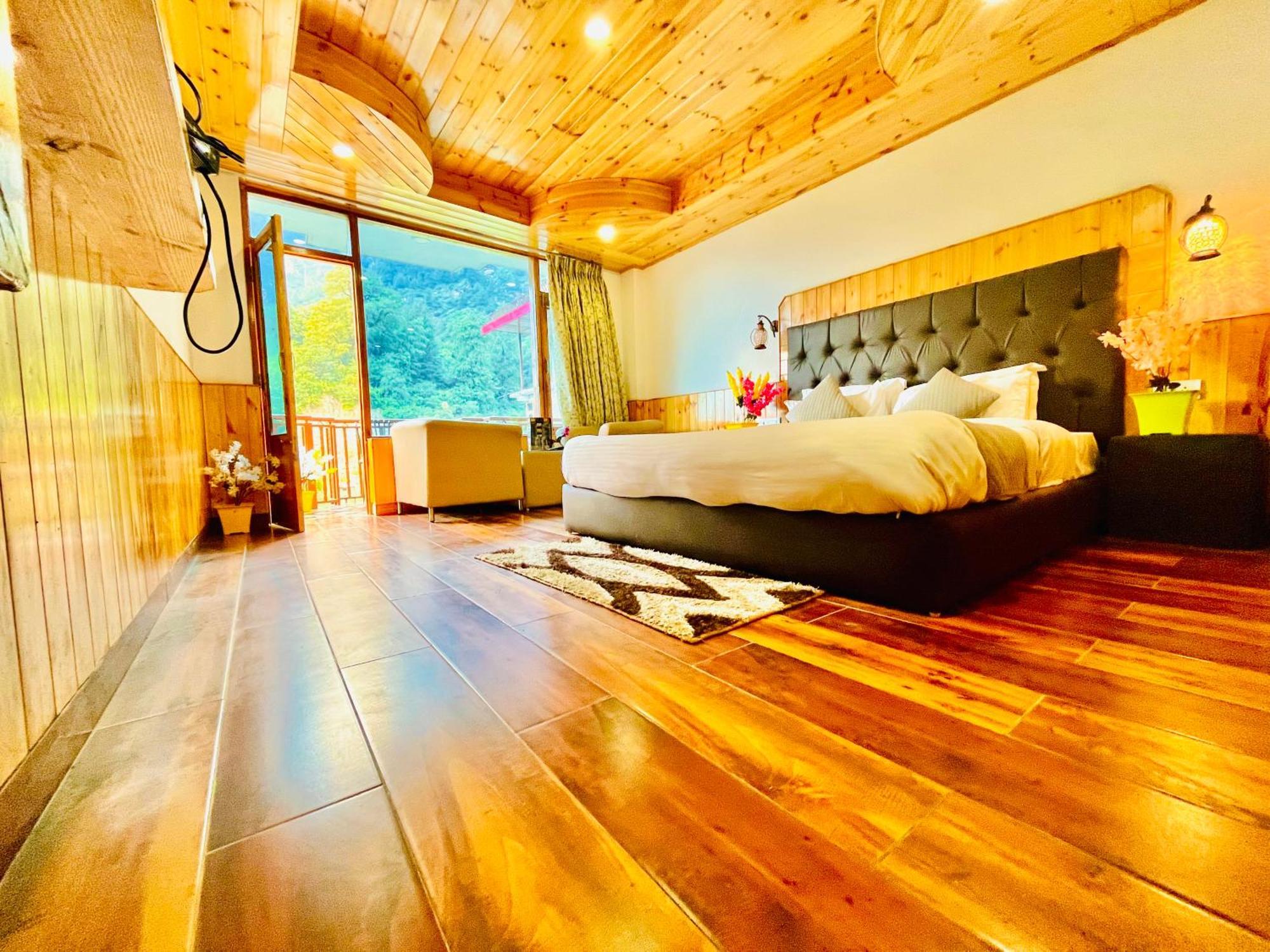 Himalayan Riverside Resort, Manali Екстериор снимка