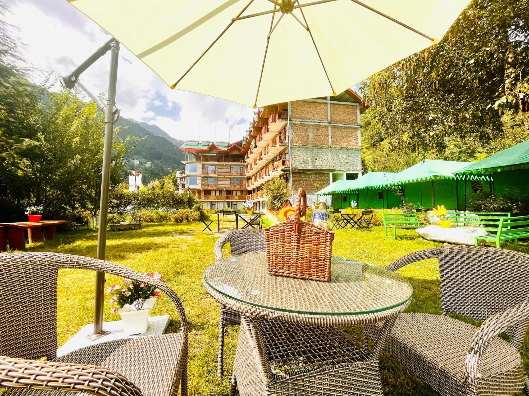 Himalayan Riverside Resort, Manali Екстериор снимка