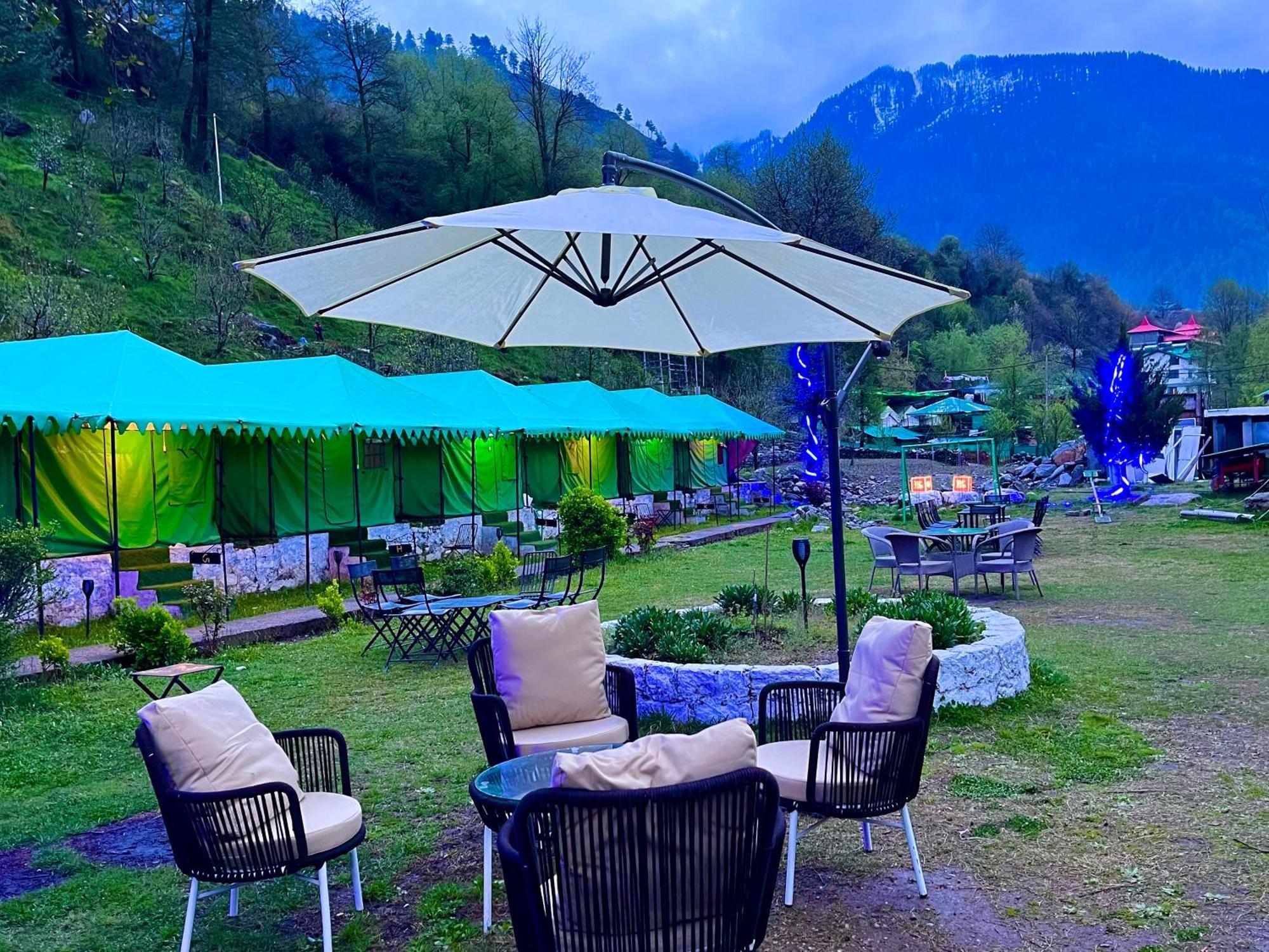 Himalayan Riverside Resort, Manali Екстериор снимка
