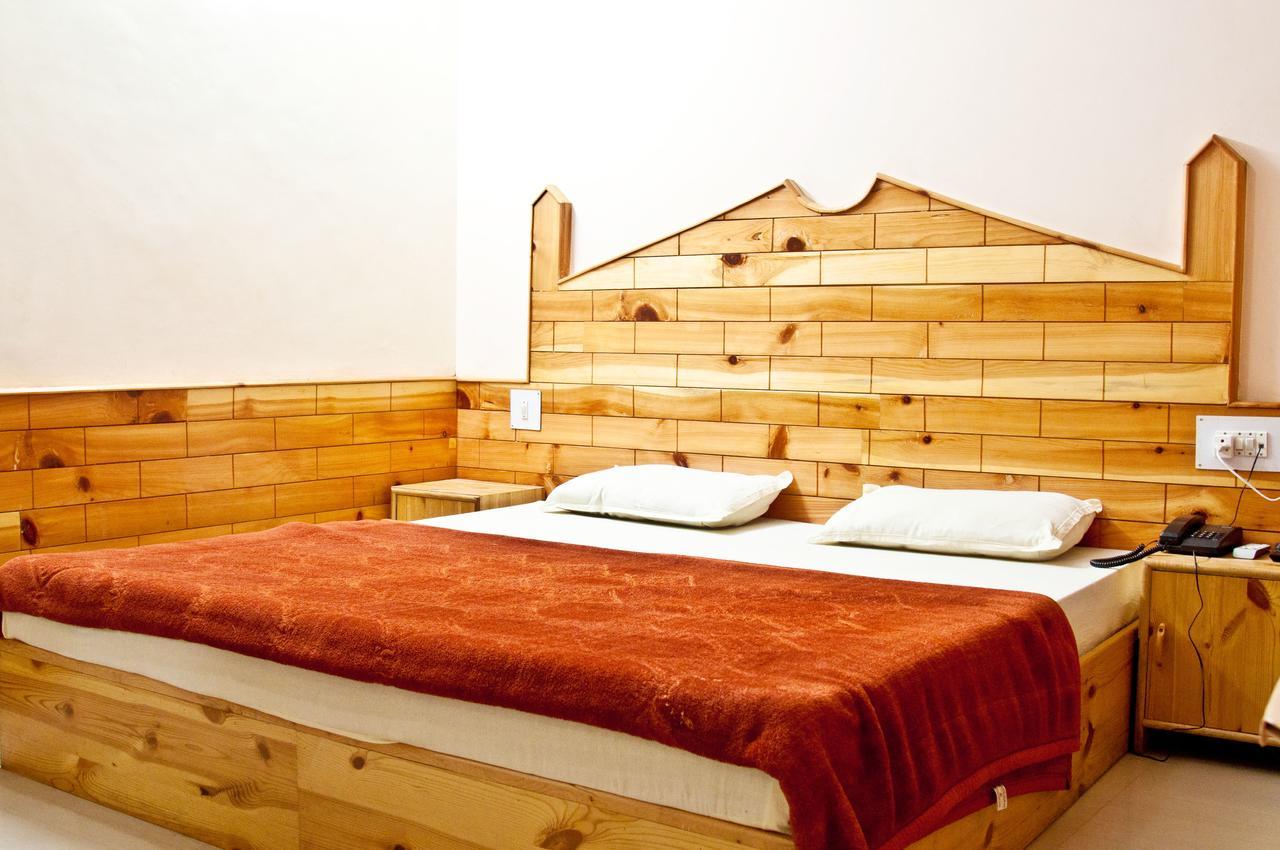 Himalayan Riverside Resort, Manali Екстериор снимка